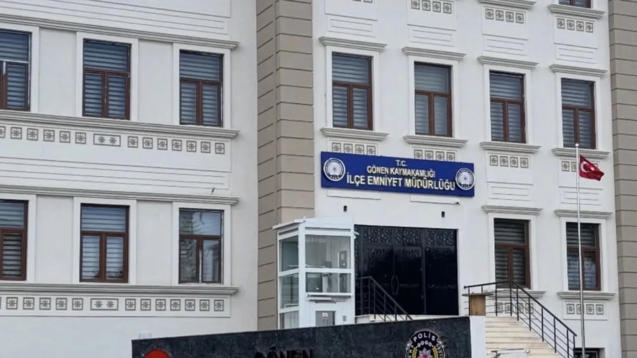 Gönen'de uyuşturucu operasyonu: 1 kişi tutuklandı, 50,49 gram metamfetamin ve 34 bin 250 Türk lirası ele geçirildi