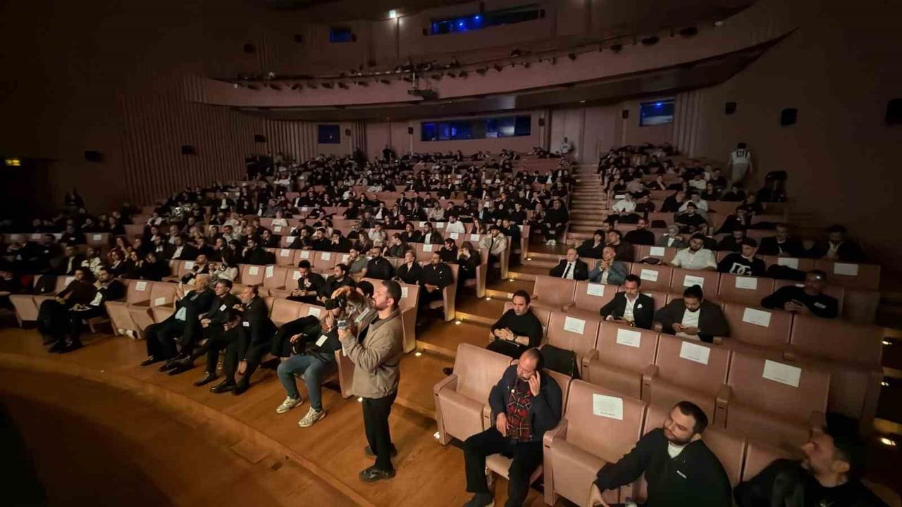 Hair Fashion İstanbul, Yaklaşık 1000 Profesyoneli Bir Araya Getirdi