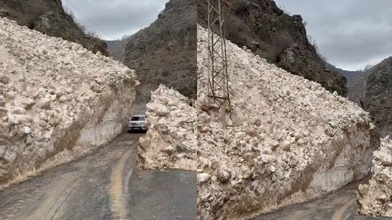 Hakkâri Ceylanlı Köyü Yolunda 5 Noktada Düşen Çığlar Temizlenerek Ulaşıma Açıldı