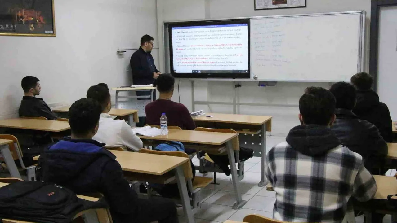 Haliliye'de Gençlere Yönelik Ücretsiz Eğitim ve Sınav Hazırlık Programları