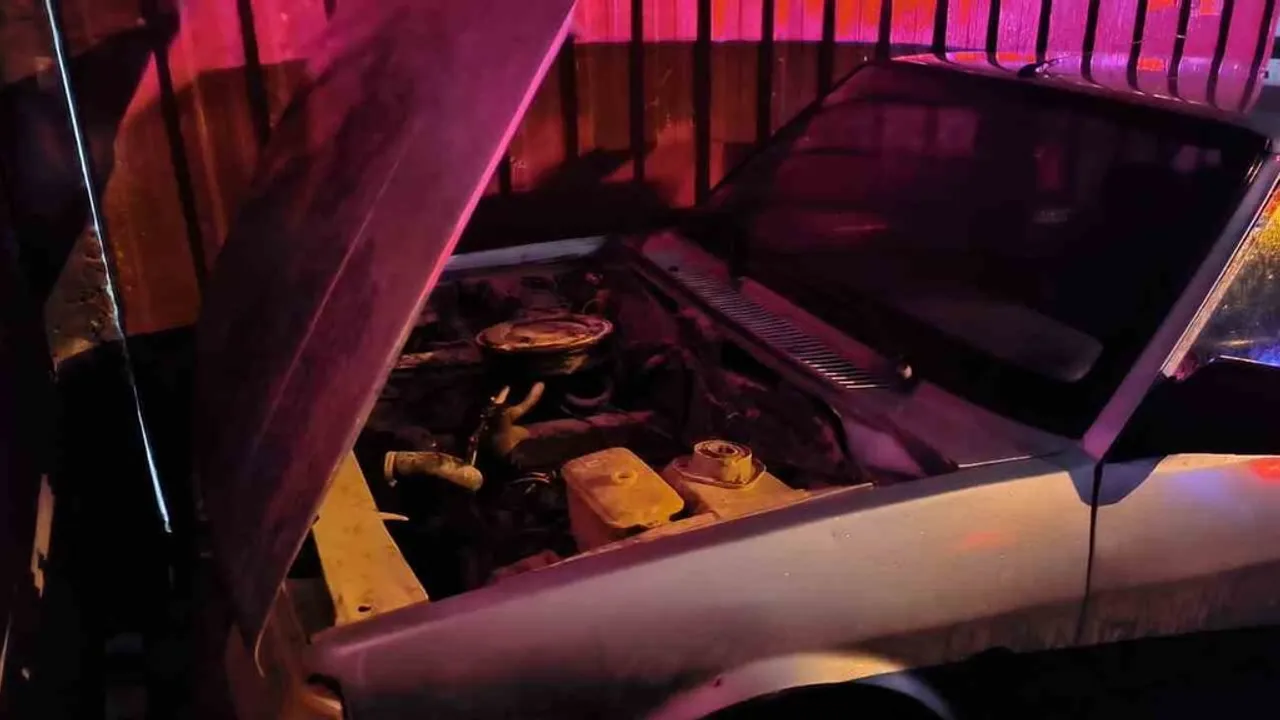 Hatay'da çalınan TOFAŞ bulundu: İki şüpheli yakalandı, araç sahibine teslim edildi