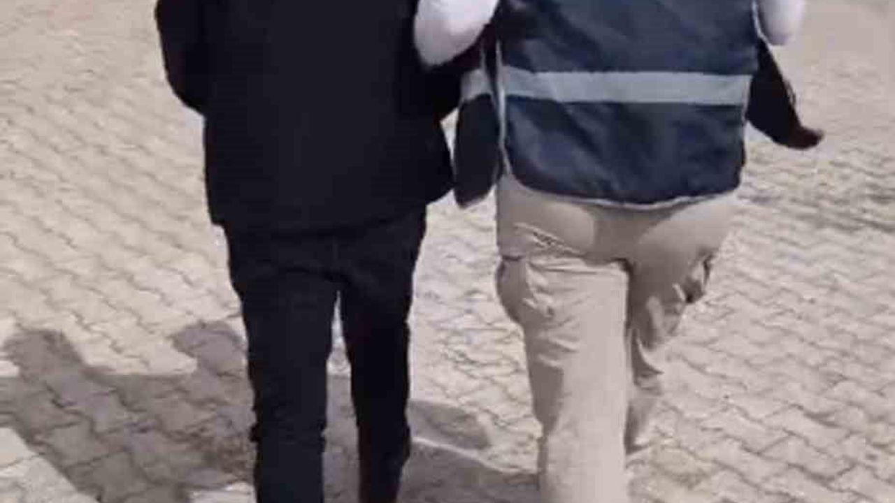 Hatay'da Dörtyol ve Reyhanlı'da aranan 2 kişi yakalandı — 26 yıl ve 19 yıl 4 ay 15 gün hapis