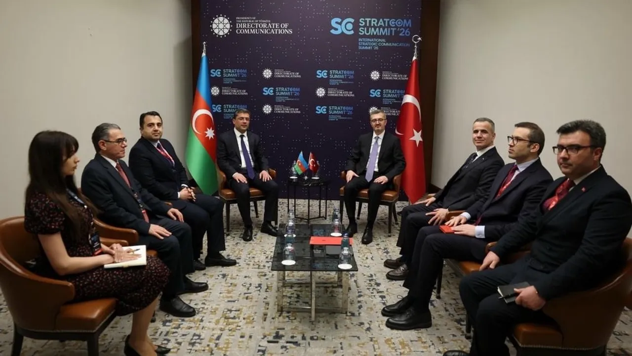 İletişim Başkanı Duran, STRATCOM 2026 kapsamında Azerbaycan Medya Ajansı Başkanı İsmayilov ile İstanbul'da görüştü