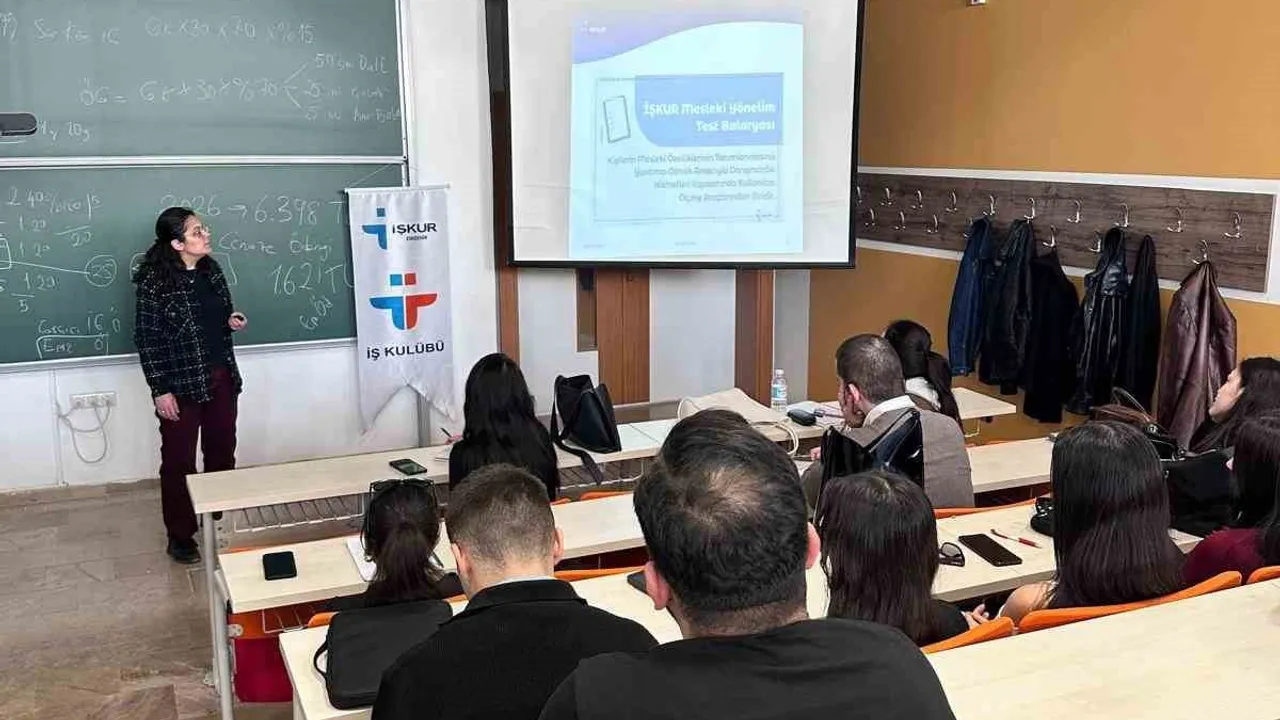 İŞKUR Eskişehir'den Anadolu Üniversitesi'ne 'İş Kulübü' ile kariyer hazırlığı