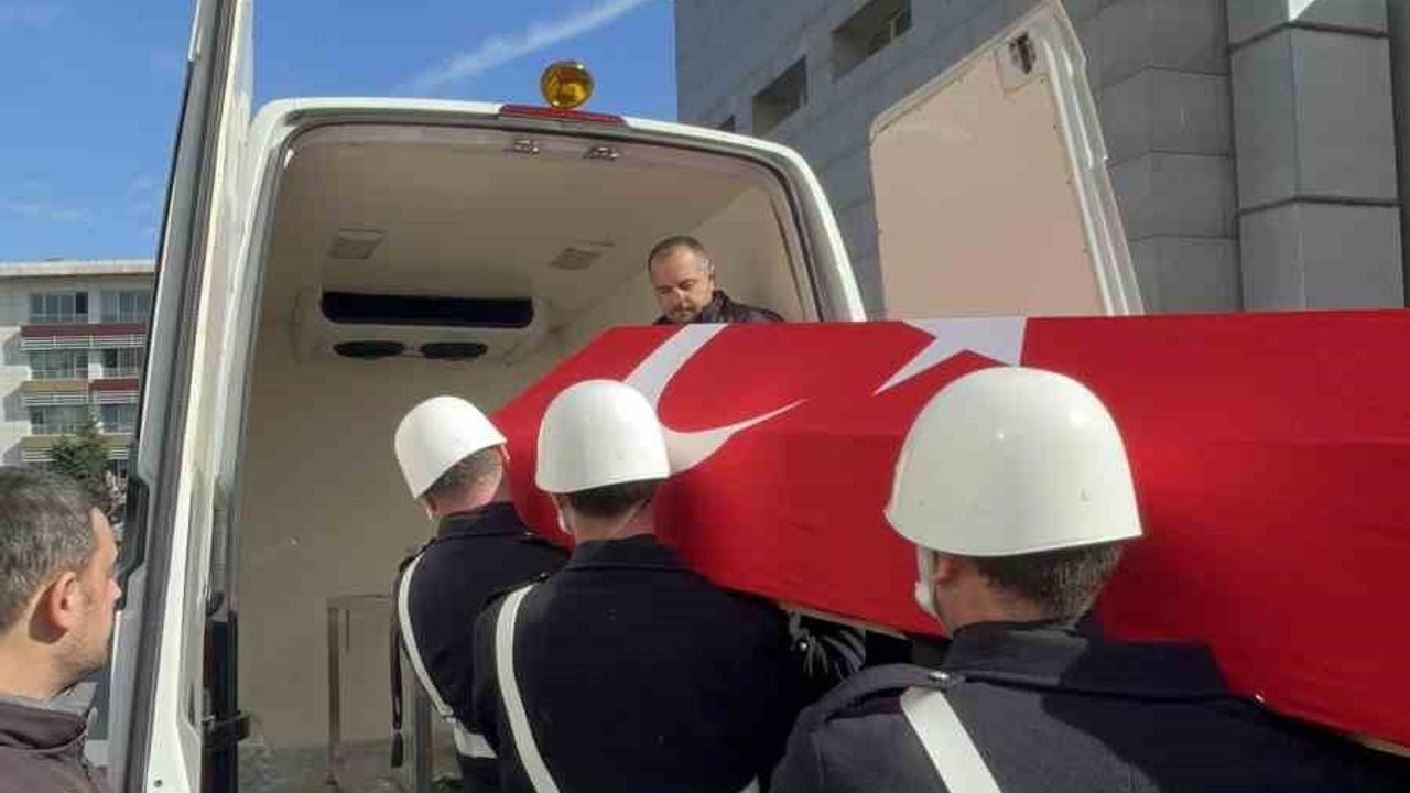 İstanbul'da Zincirleme Kazada Şehit Olan Polis Memuru Mustafa Aydın İçin Emniyette Tören