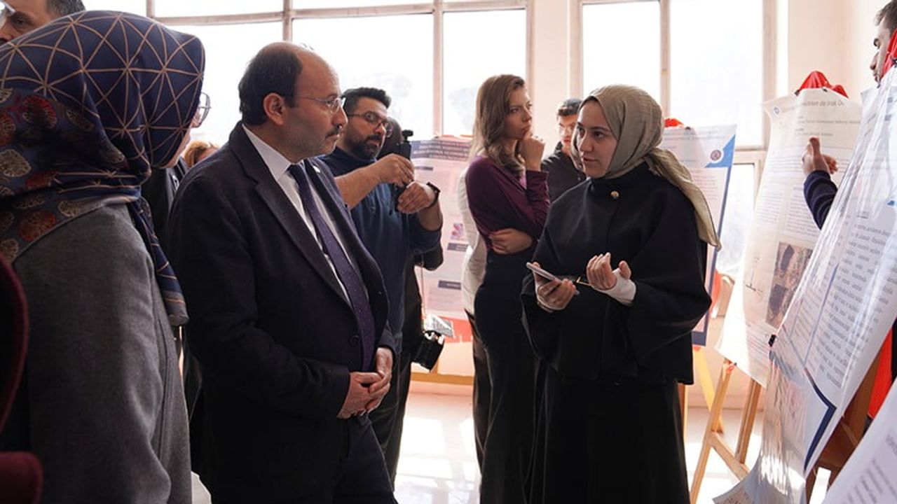 IV. Ulusal ETÜ Psikoloji Öğrenci Zirvesi: Terapi Odasının Kapıları Aralanıyor temasıyla tamamlandı