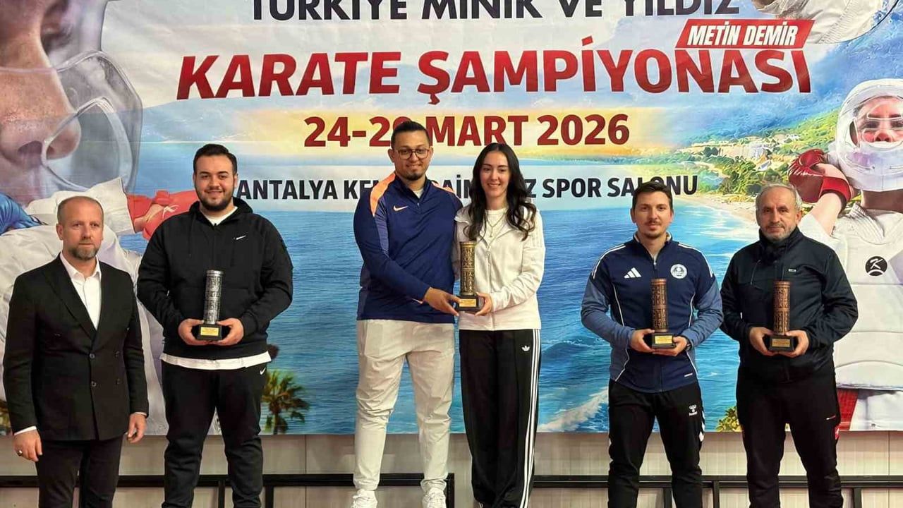 Kağıtspor haftayı ulusal ve uluslararası organizasyonlarda çok sayıda madalyayla tamamladı