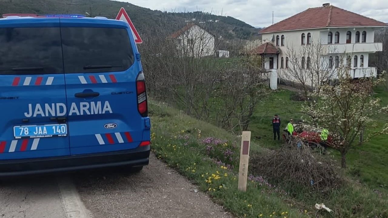 Karabük-Kastamonu yolunda otomobil bahçeye uçup takla attı; sürücü hastaneye kaldırıldı