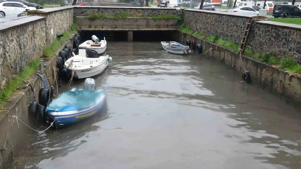 Kartal’da denize açılan balıkçı kayboldu: Teknesi Sedef Adası açıklarında bulundu