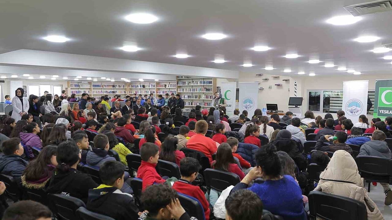 Kayseri'de 62. Kütüphane Haftası: Yazar-Okur Buluşmaları 15 Kütüphanede Gerçekleşti