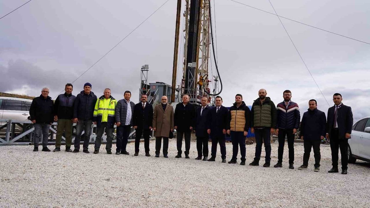 Kayseri'de jeotermal kaynaklı sera OTB'sinde altyapı ve sondaj çalışmaları sürüyor