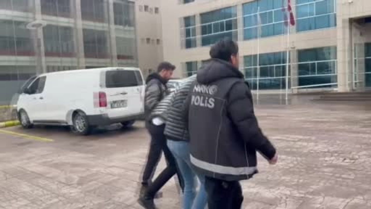 Kilis'te 6 operasyonda 13 gözaltı: 7 tutuklama, uyuşturucu ve 2 pompalı tüfek ele geçirildi