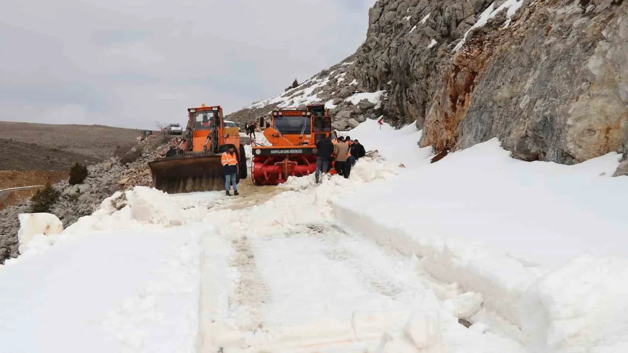 Konya: Hadim-Alanya yolu 4 ay sonra ulaşıma açılıyor