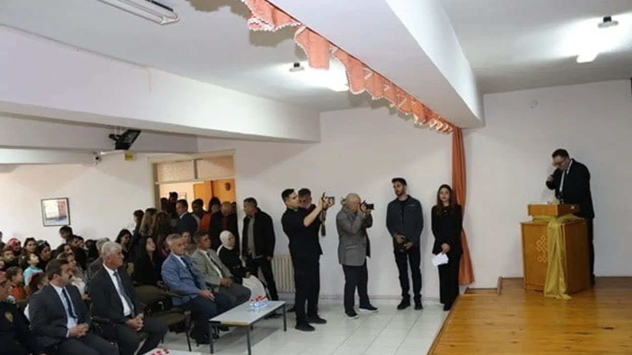 Köyceğiz'de 62. Kütüphane Haftası İyileştiren Kütüphaneler temasıyla kutlandı