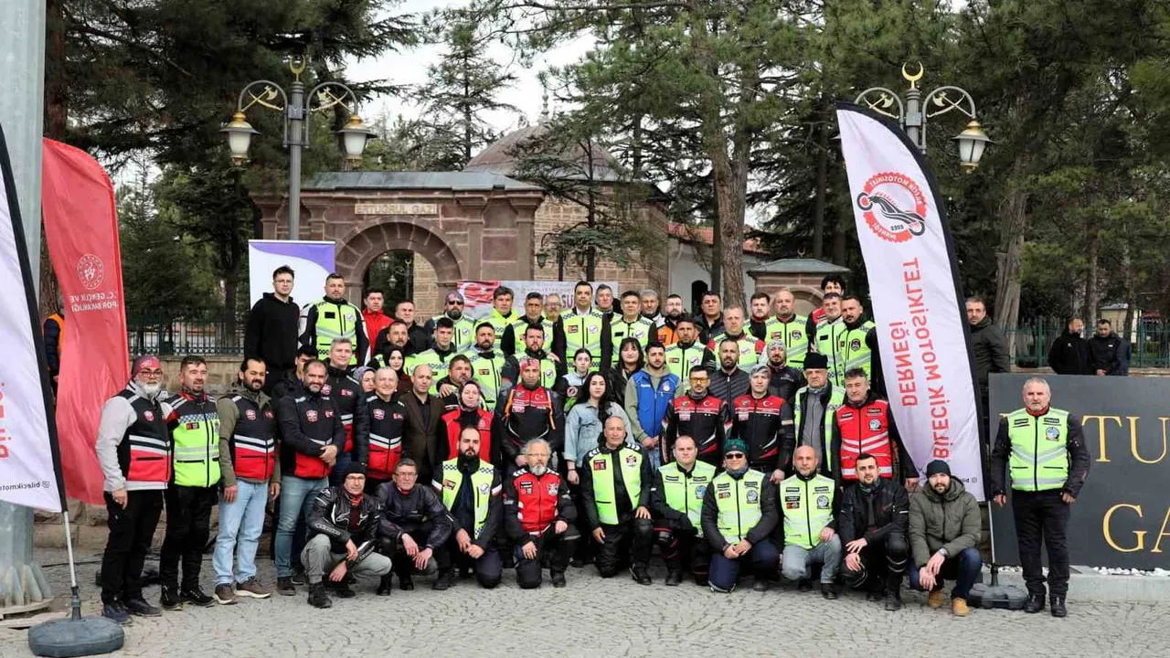 ‘Kuruluştan Kurtuluşa Milli Sürüş’ Söğüt'ten Çanakkale'ye uğurlandı