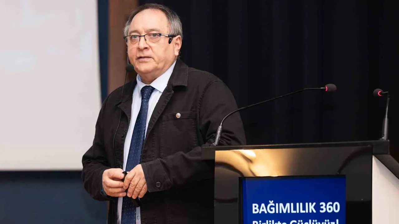 Madde, Kumar ve Dijital Bağımlılık: Yaşar Üniversitesi'nde 'Bağımlılık 360' lansmanı