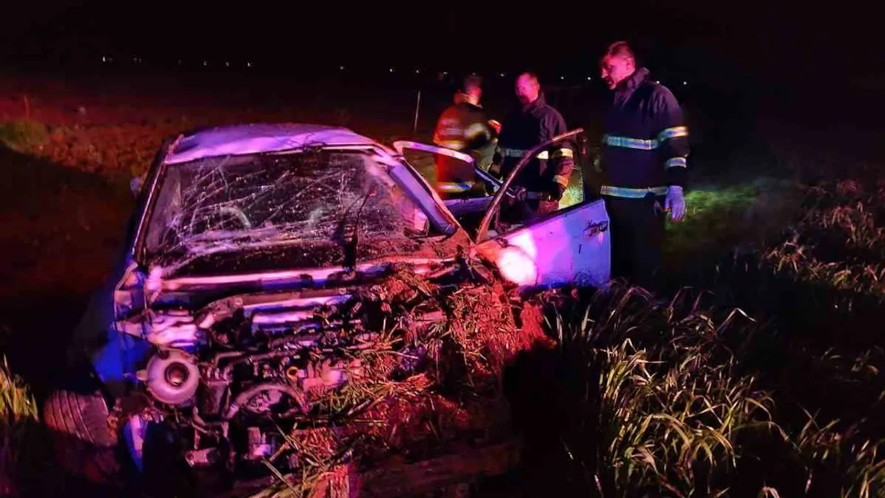 Mardin'de otomobil şarampole yuvarlandı: 1 kişi öldü, 3 kişi yaralandı