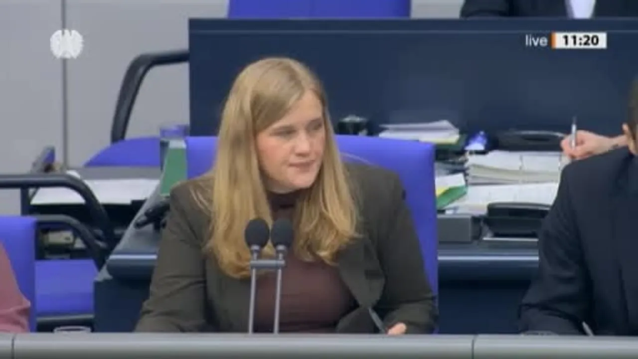 Mareike Hermeier: AfD’nin çocukları koruma önergesi 'İslamofobik bir kültür savaşı' iddiası