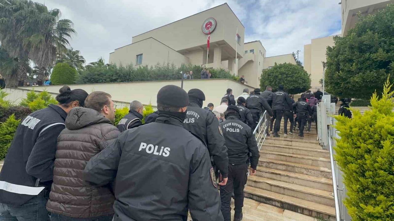 Marmaris’te Belediyeye Yönelik Rüşvet Soruşturmasında 4 Kişi Tutuklandı