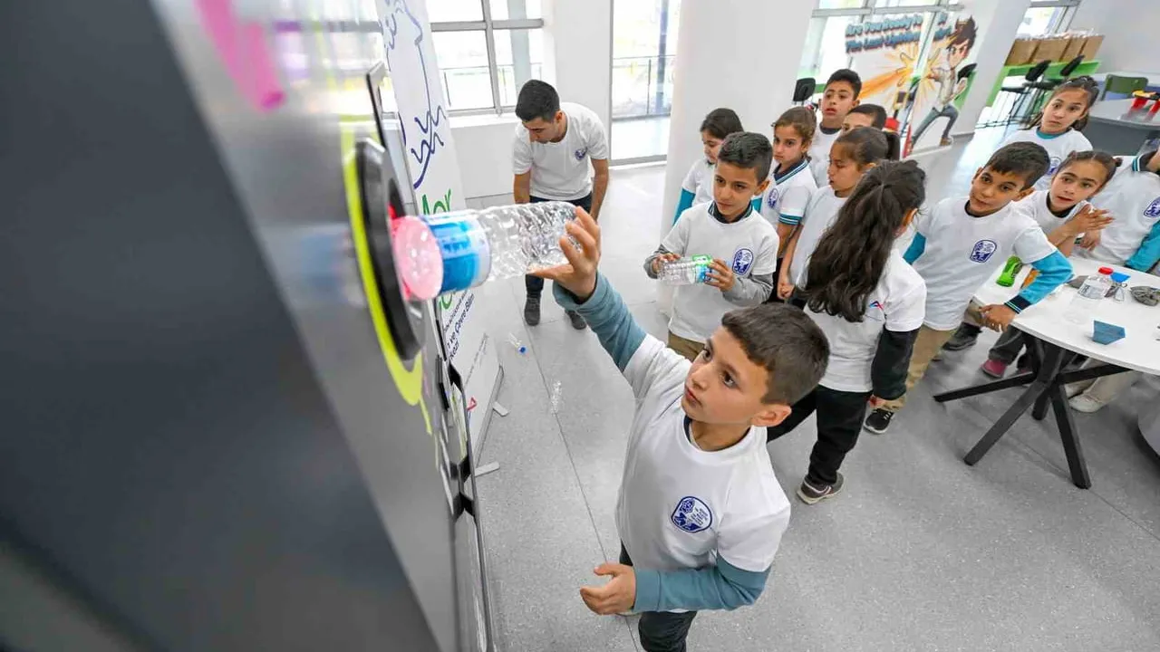 Mersin'de Sıfır Atık Hedefi: Geri Dönüşüm, Kompost ve Eğitimle Çevre Dostu Kent