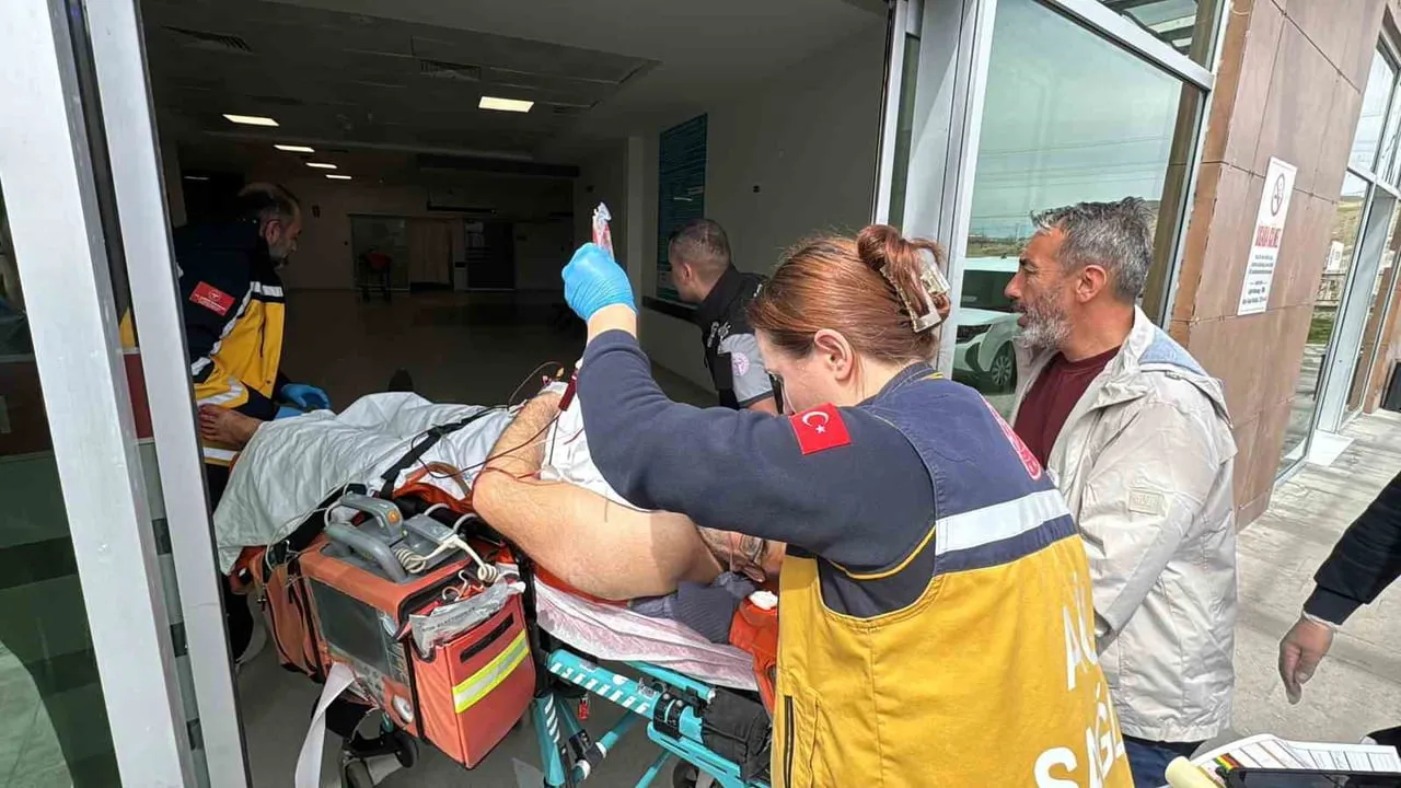 Niğde Bor'da tartışma: Boşanma aşamasındaki eşi bıçaklandı, saldırgan kendini de yaraladı