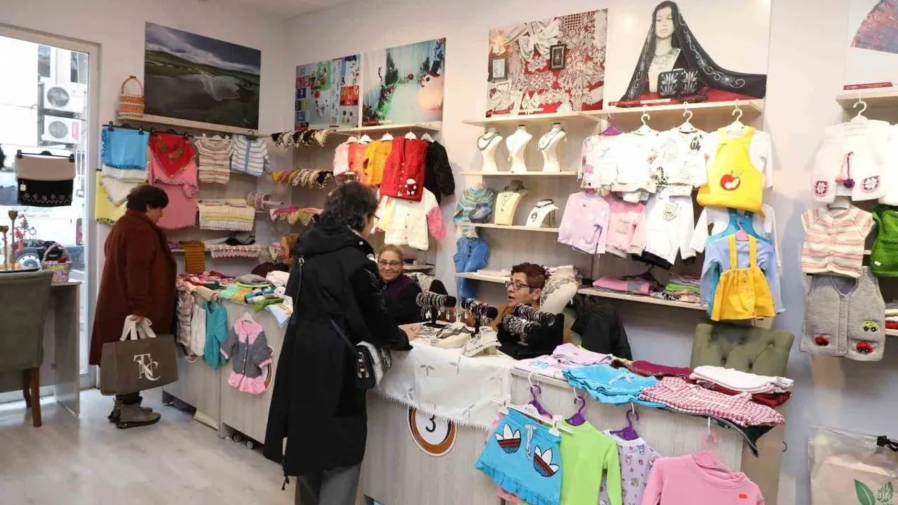 Ordu Büyükşehir Belediyesi'nin El Emeği Çarşıları Kadınların Gelirine Destek Oluyor