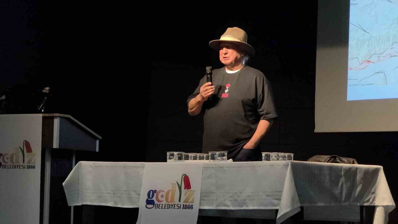 Prof. Dr. Şener Üşümezsoy: Simav Fayı Stresini Tamamen Boşaltmadı, 6.5 Büyüklük Potansiyeli Bulunuyor