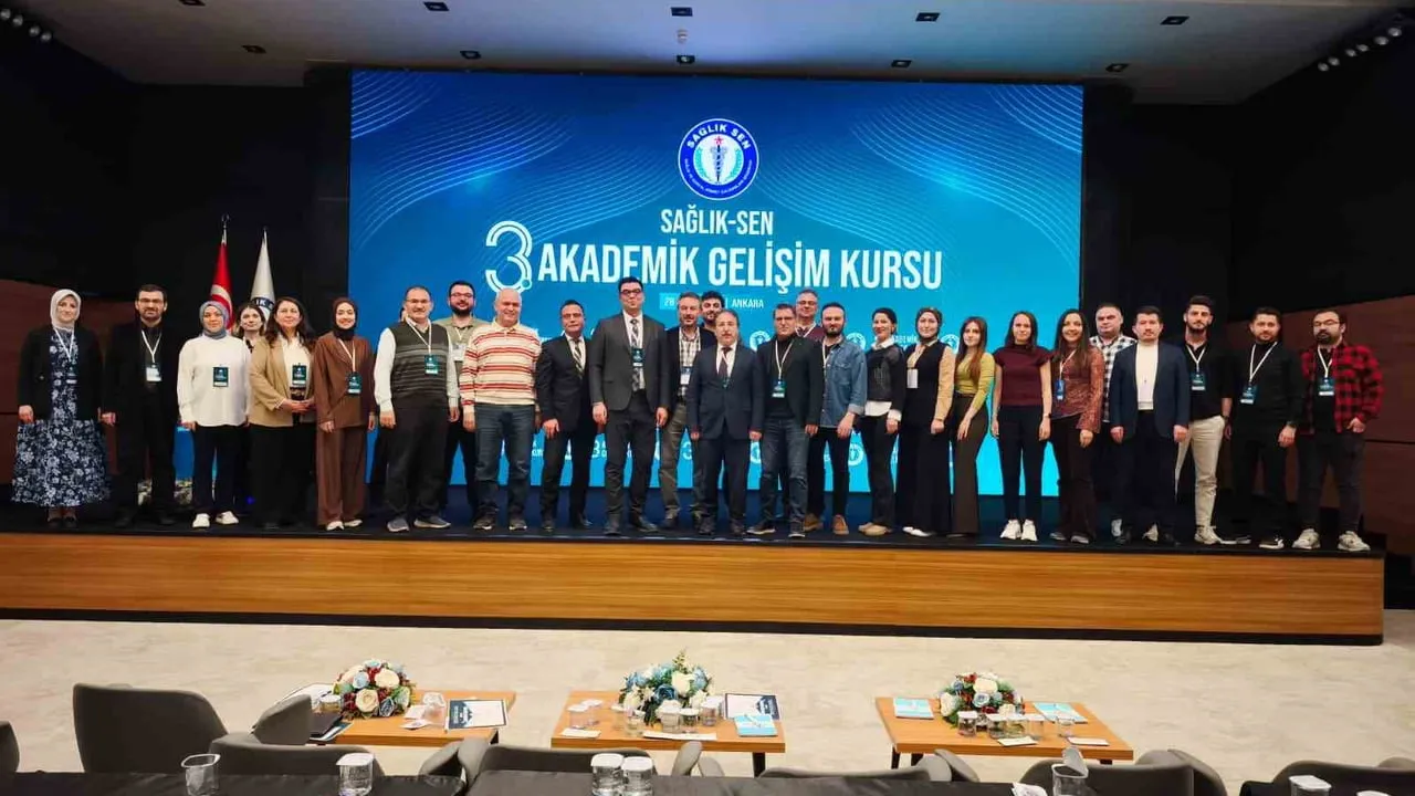 Sağlık-Sen'in 'Akademik Gelişim Kursu' 3'üncüsü gerçekleştirildi