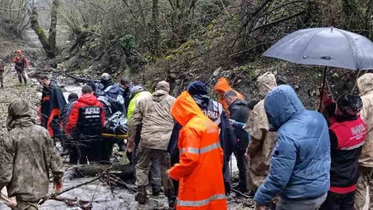 Sakarya'da kaybolan 75 yaşındaki Necdet Gül'ün cansız bedeni sarp araziden çıkarıldı
