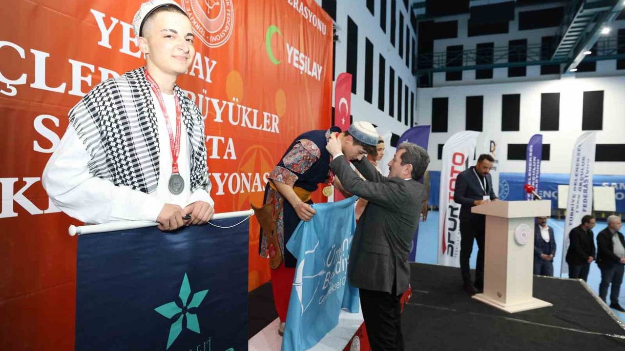 Samsun'da Geleneksel Türk Okçuluğu Gençler ve Büyükler Salon Puta Türkiye Şampiyonası sona erdi