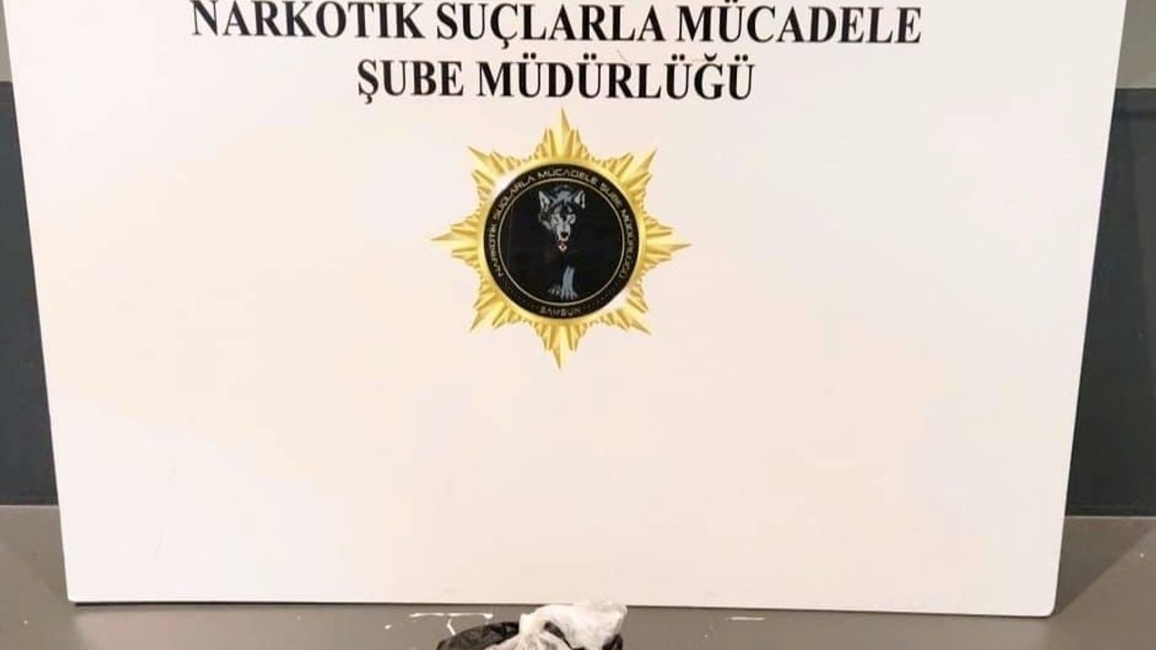 Samsun’da narkotik operasyonu: İlkadım’da 3 şüpheli gözaltına alındı, 135 gram fubinaca ele geçirildi