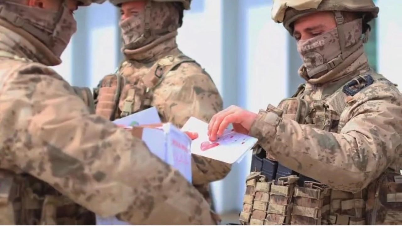 Samsunlu öğrencilerin mektupları Şırnak’taki Mehmetçiğe ulaştı