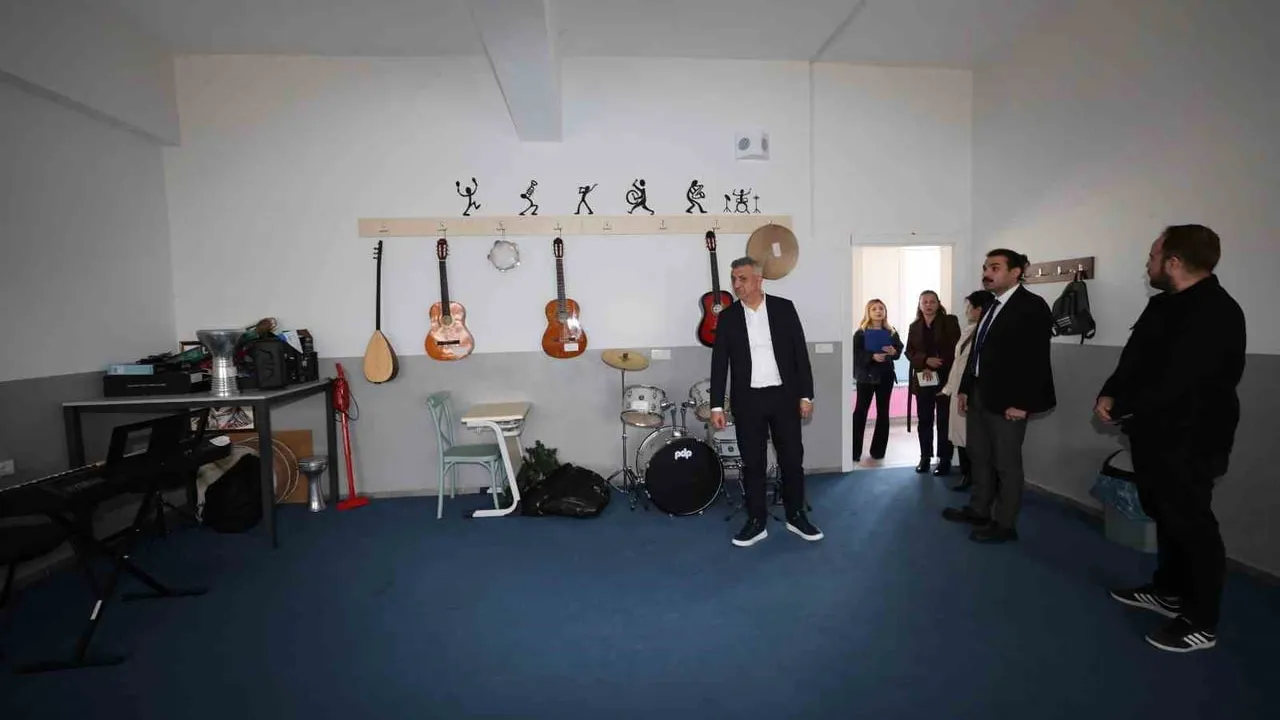 Şehzadeler ve Manisa Büyükşehir Belediyesi, Tilkisüleymaniye Engelsiz Yaşam Merkezi için protokol imzaladı