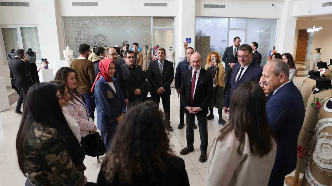 Selçuklu'da İkinci Hayat: İleri Dönüşüm Sergisi 30 Mart Sıfır Atık Günü’nde Açıldı