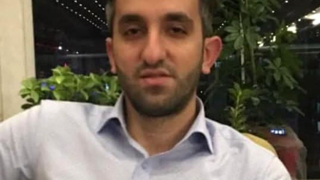 Siirt'te halı sahada kalp krizi geçiren 33 yaşındaki Nurettin Çiçek hayatını kaybetti