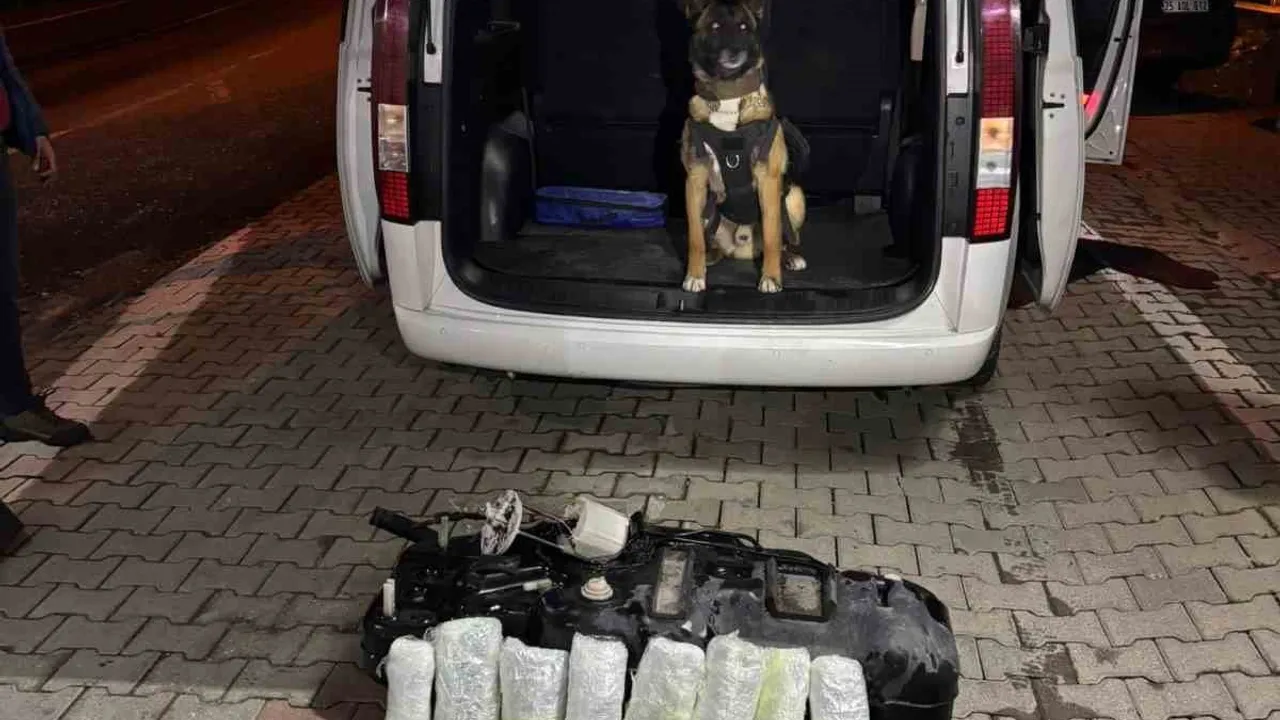 Siirt’te Yakıt Deposuna Gizlenmiş 9 Kilo 700 Gram Esrar Ele Geçirildi, 4 Şüpheli Gözaltında