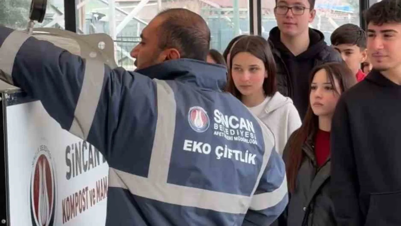 Sincan'da 30 Mart Uluslararası Sıfır Atık Günü'nde öğrencilere sürdürülebilirlik ve geri dönüşüm eğitimi