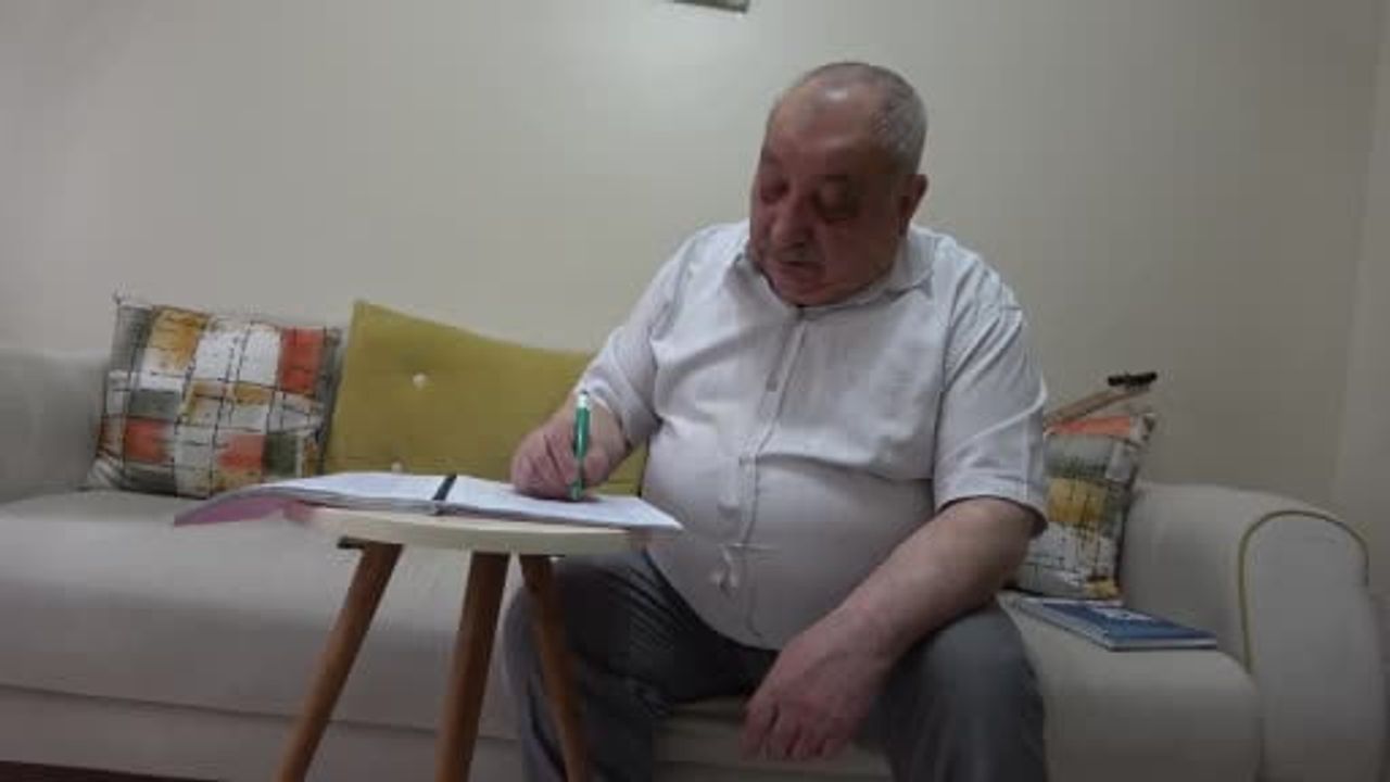 Sivaslı halk ozanı Ömer Şahin, şiirlerini yapay zekâ ile türküye dönüştürerek geniş kitlelere ulaştı