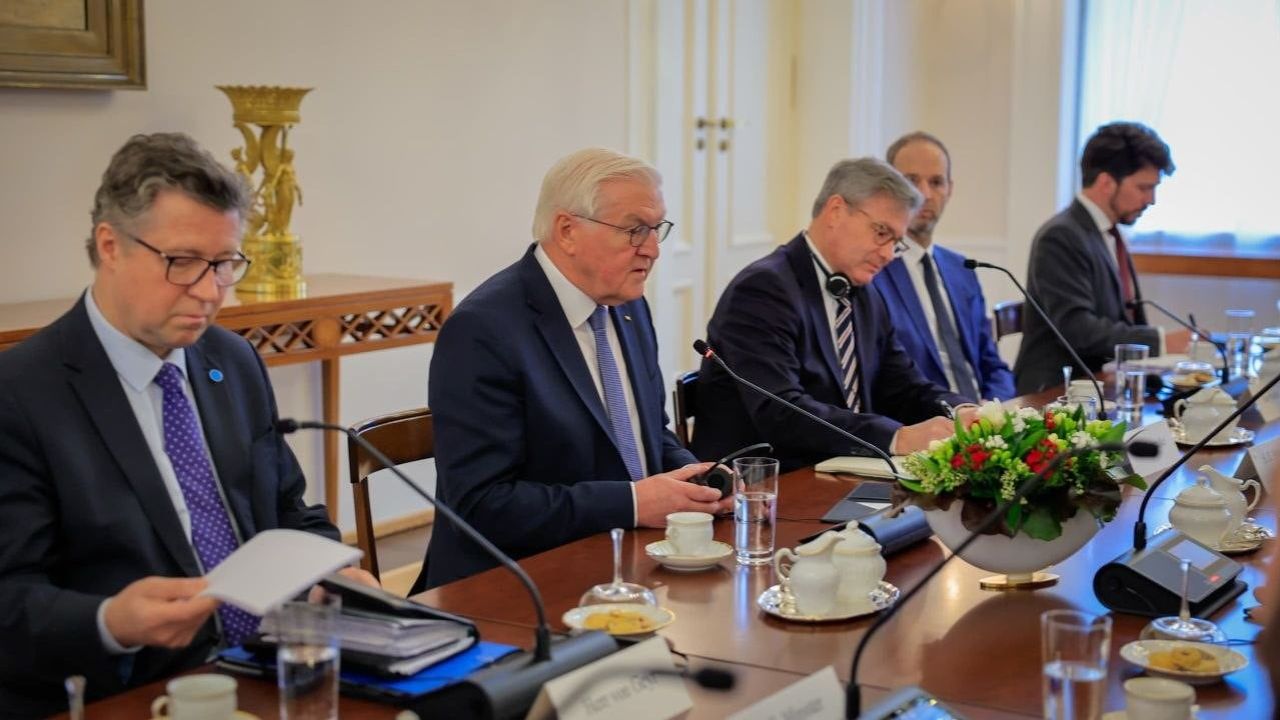 Steinmeier, Berlin'de Suriye Devlet Başkanı Ahmed eş-Şara ile Görüştü: İlişkiler, Yeniden İmar ve Ekonomik İş Birliği Görüşüldü