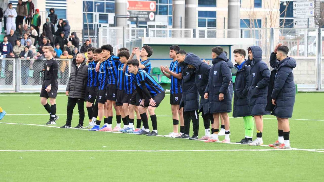 Sungur Futbol Kulübü U18, Kayseri Play-Off Finalinde Penaltılarla Şampiyon