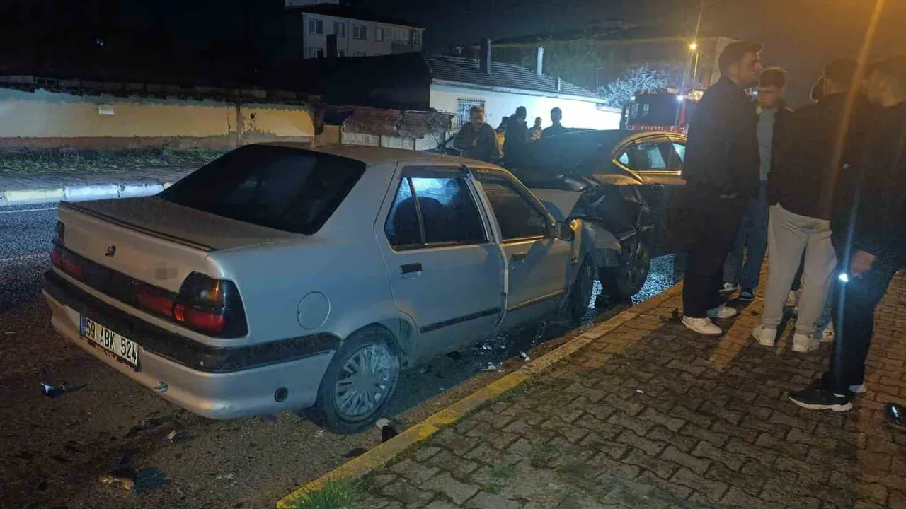 Tekirdağ Saray'da iddia: Ehliyetsiz ve alkollü sürücünün karıştığı kazada 2 kişi yaralandı