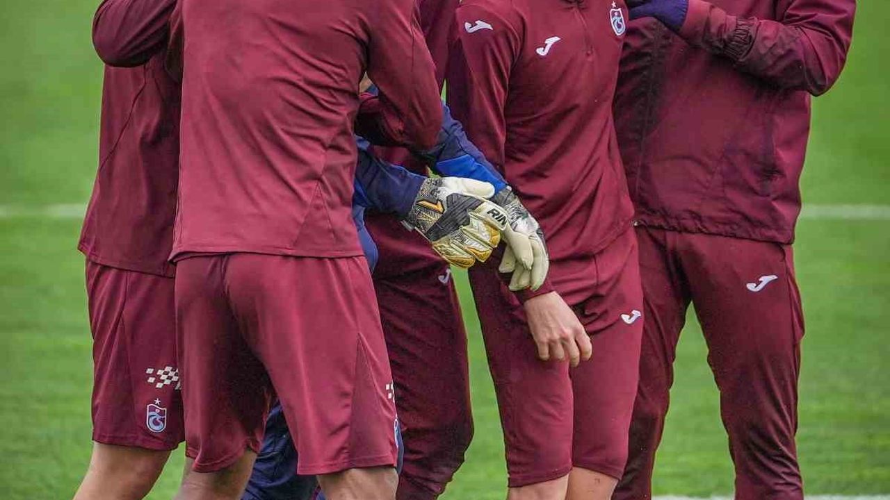 Trabzonspor, Galatasaray maçı hazırlıklarını Mehmet Ali Yılmaz Tesisleri'nde sürdürdü