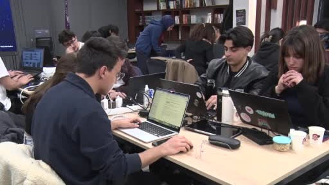 TUA Astro Hackathon Kayseri etabı başladı — 110 katılımcı, 21 takım yarışıyor