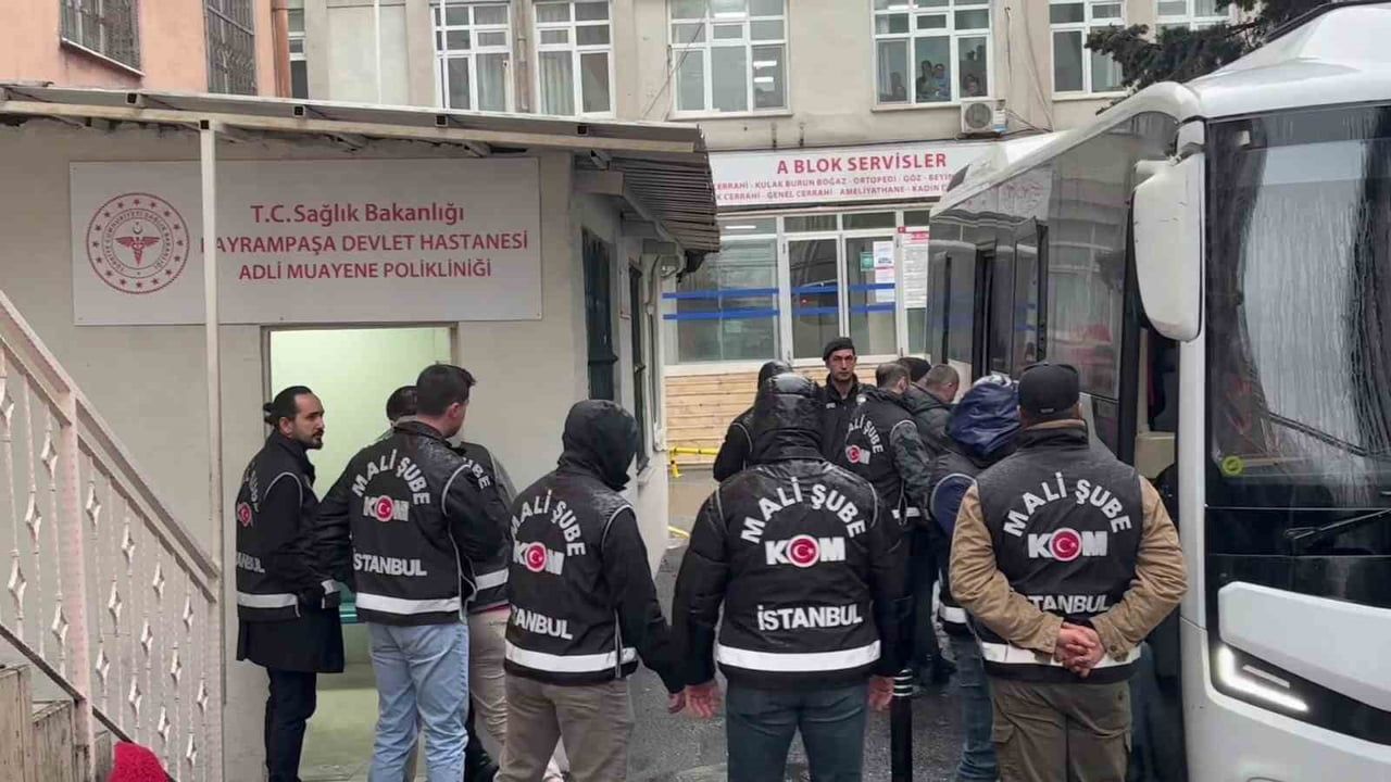 Uşak Belediye Başkanı Özkan Yalım ve 13 Şüpheli Adliyeye Sevk Edildi