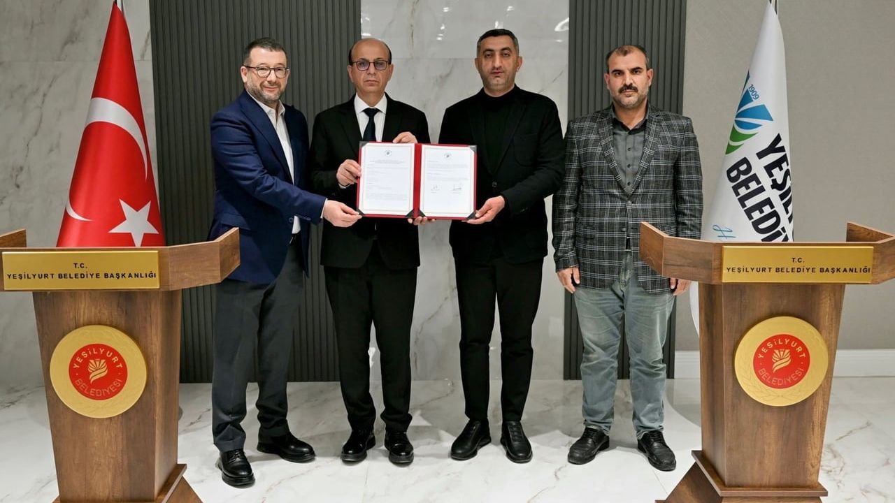 Yeşilyurt'ta altıncı taziye evi Topsöğüt’te: Başkan Geçit ile hayırsever Mehmet Gungör protokol imzaladı