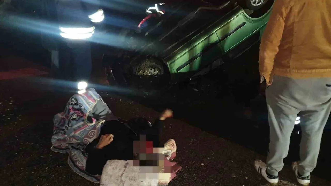 Yozgat'ta Sarıhacılı Mevkii'nde takla atan otomobil: 2 yaralı