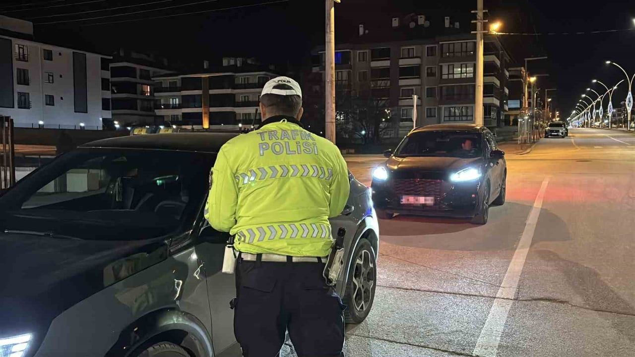 Zonguldak'ta 19.600 Araç ve 16.273 Kişi Denetlendi: 23-29 Mart Trafik Uygulamaları