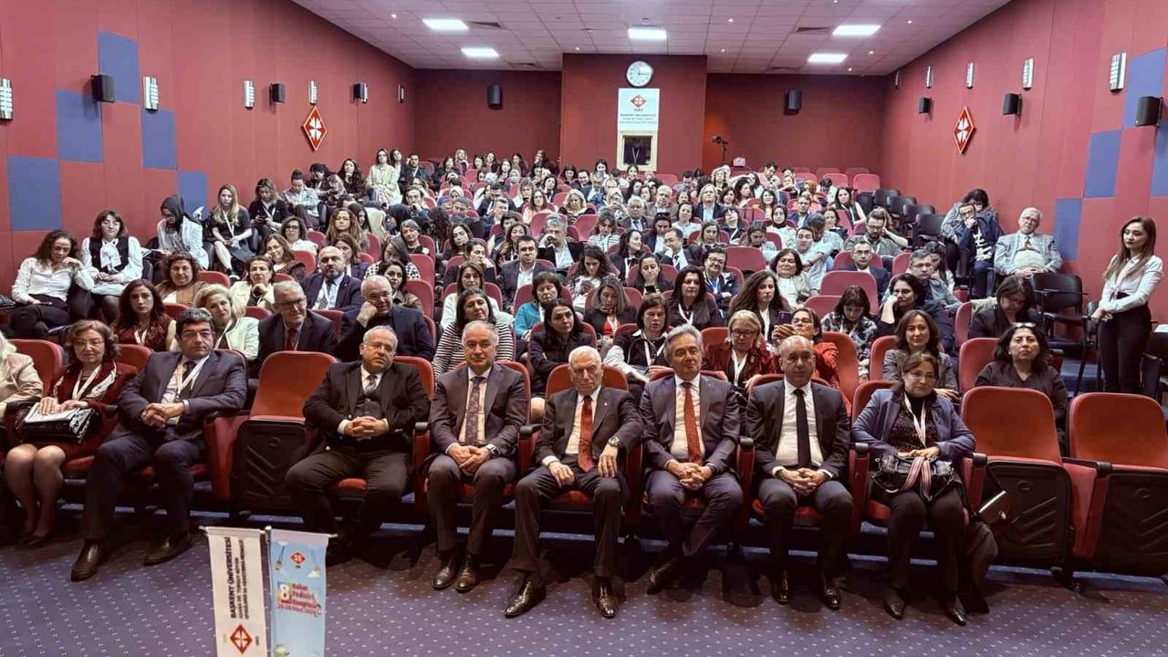 8. Bahar Pediatri Kongresi Adana'da gerçekleştirildi — Çocuk sağlığı ve bilimsel üretim öne çıktı