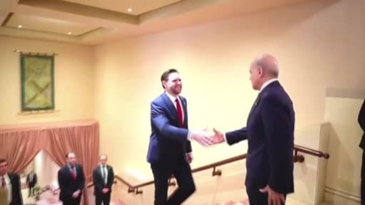 ABD Başkan Yardımcısı Vance, Pakistan Başbakanı Şahbaz Şerif ile İran müzakereleri öncesi görüştü