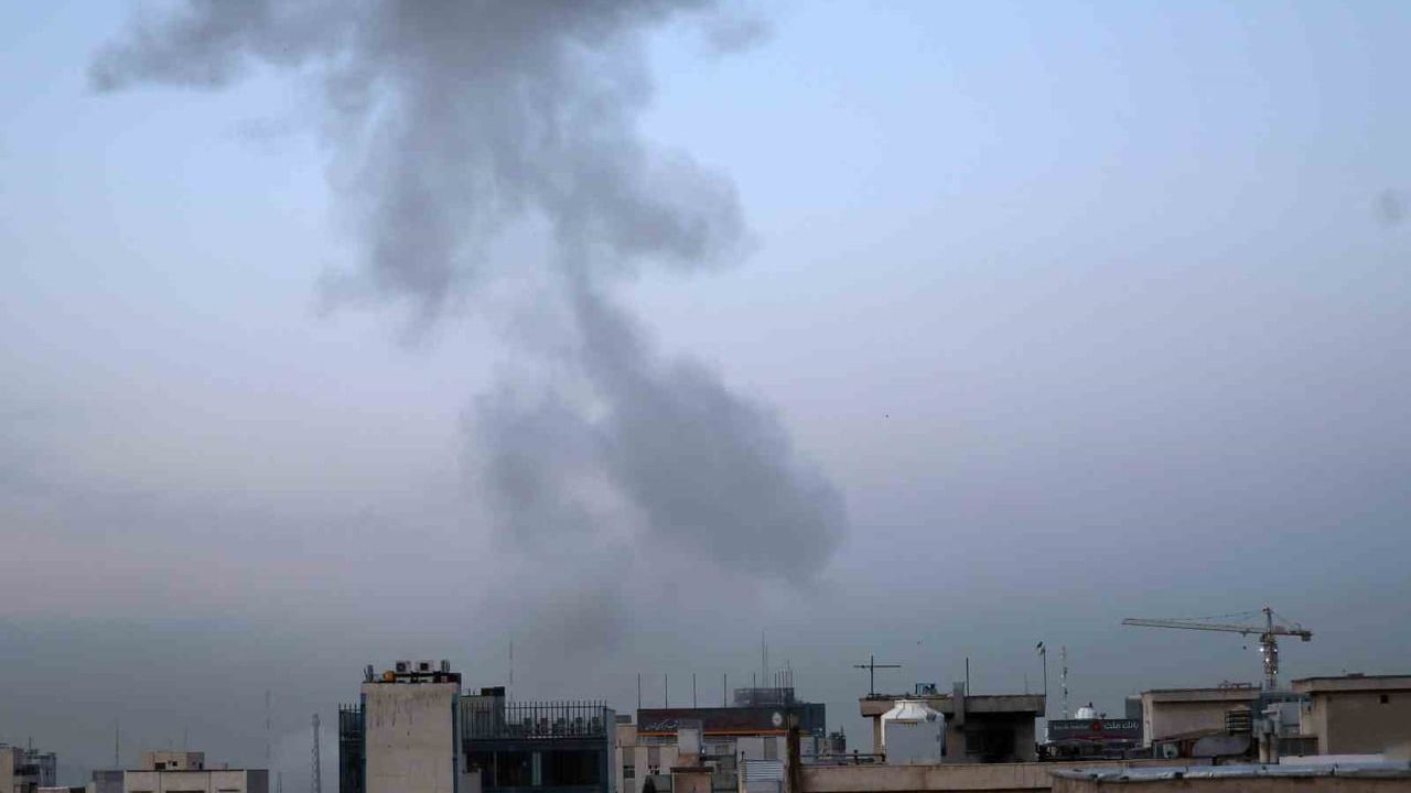 ABD ve İsrail'in Saldırıları İran'da Tahran ve Birçok Şehirde Patlamalara Yol Açtı